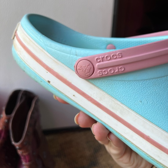 CROCS teal and pink color with 6 different pops. - Picture 5 of 17